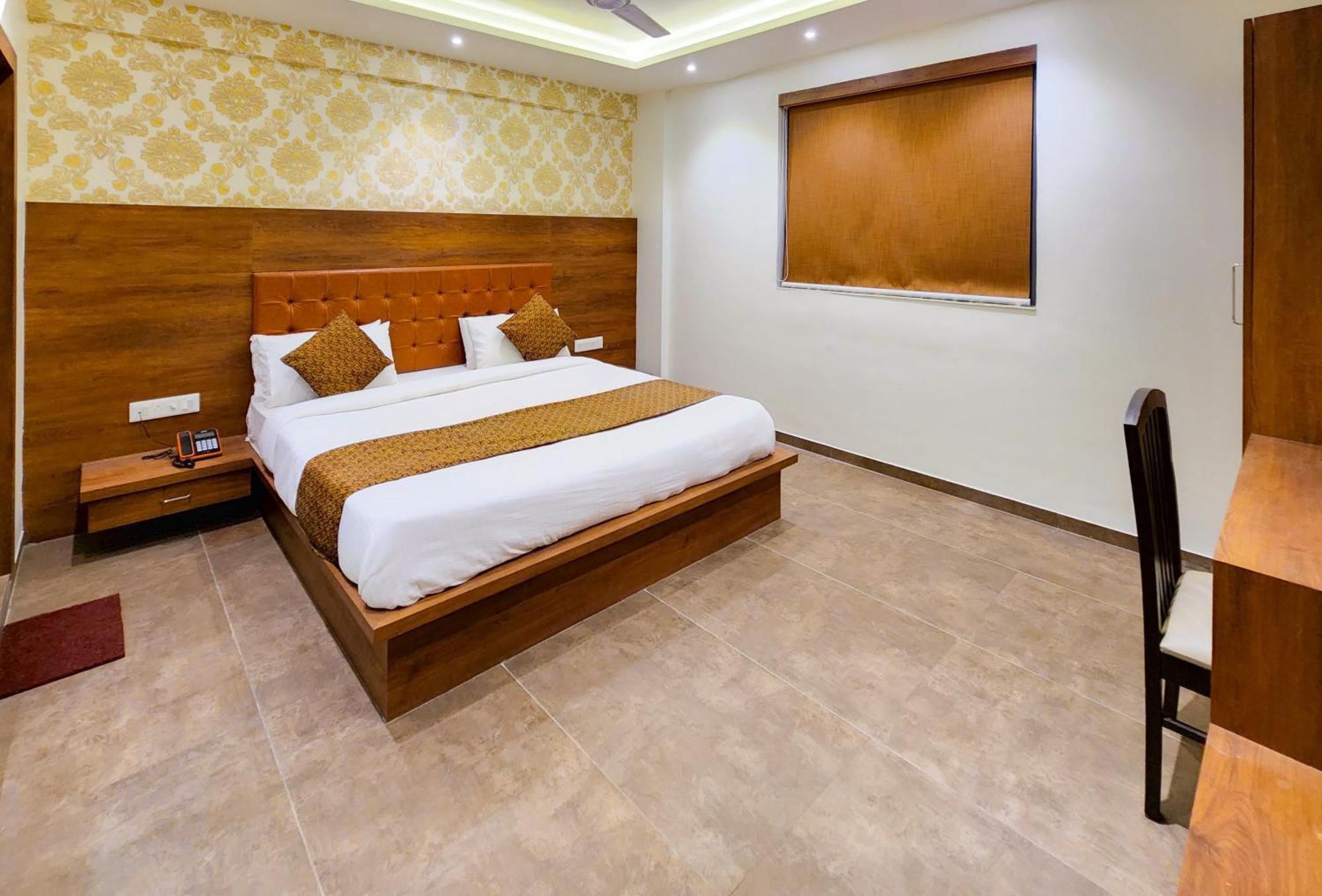 Hotel Nova Pride Rajkot Εξωτερικό φωτογραφία